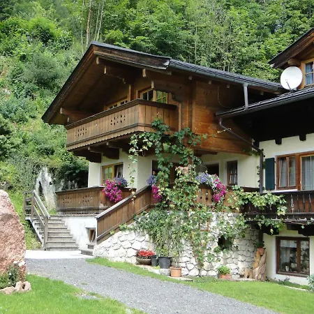 Ferienzimmer Brennerbauer ホームステイ *